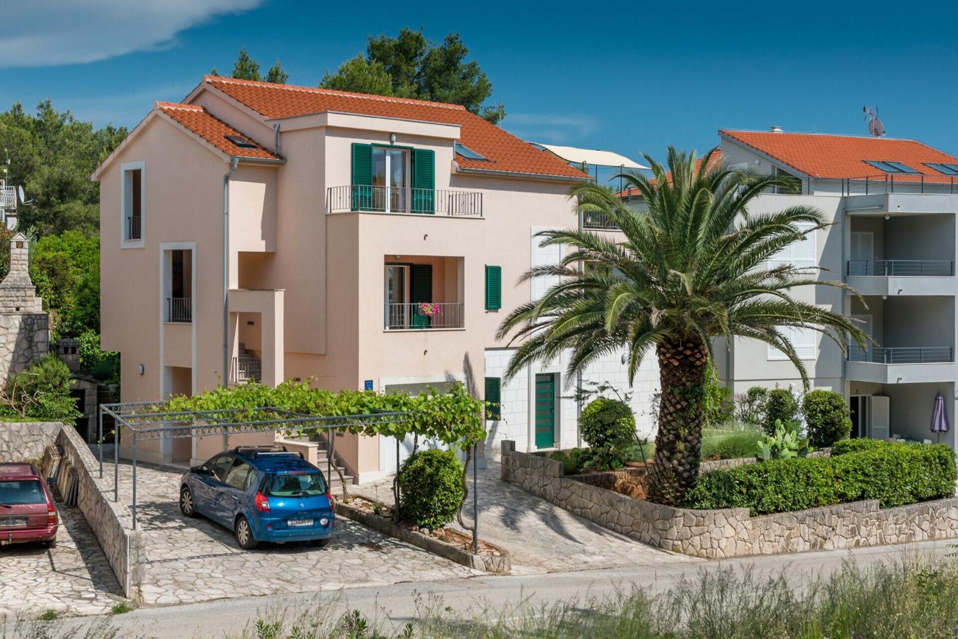 Apartments Seric Vrboska Bagian luar foto