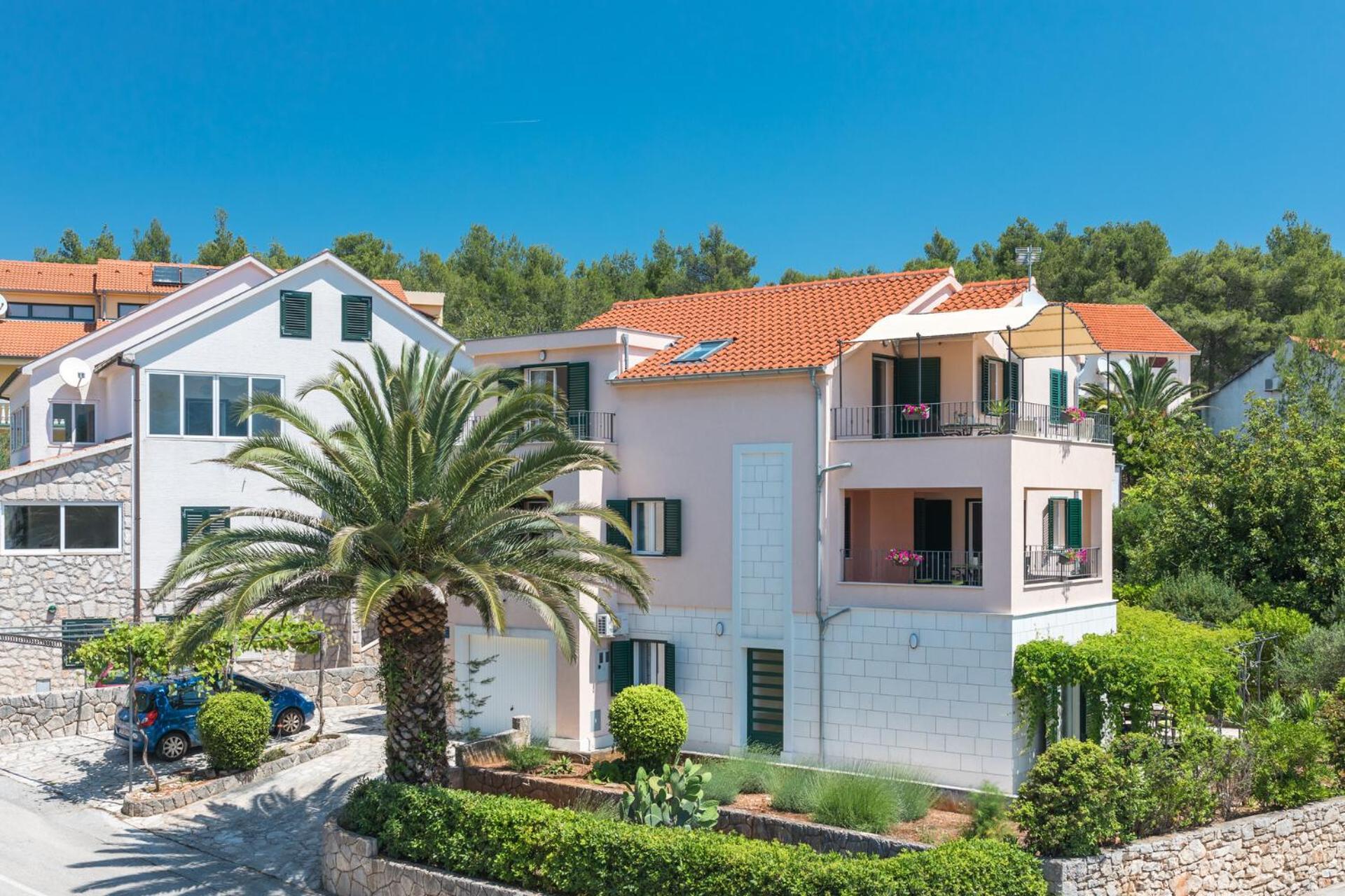 Apartments Seric Vrboska Bagian luar foto