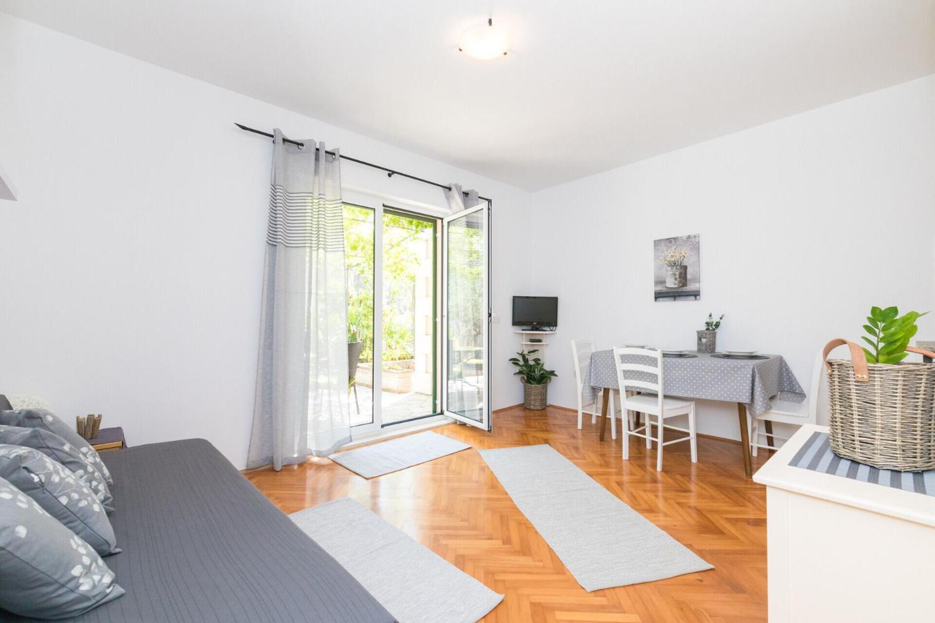 Apartments Seric Vrboska Bagian luar foto