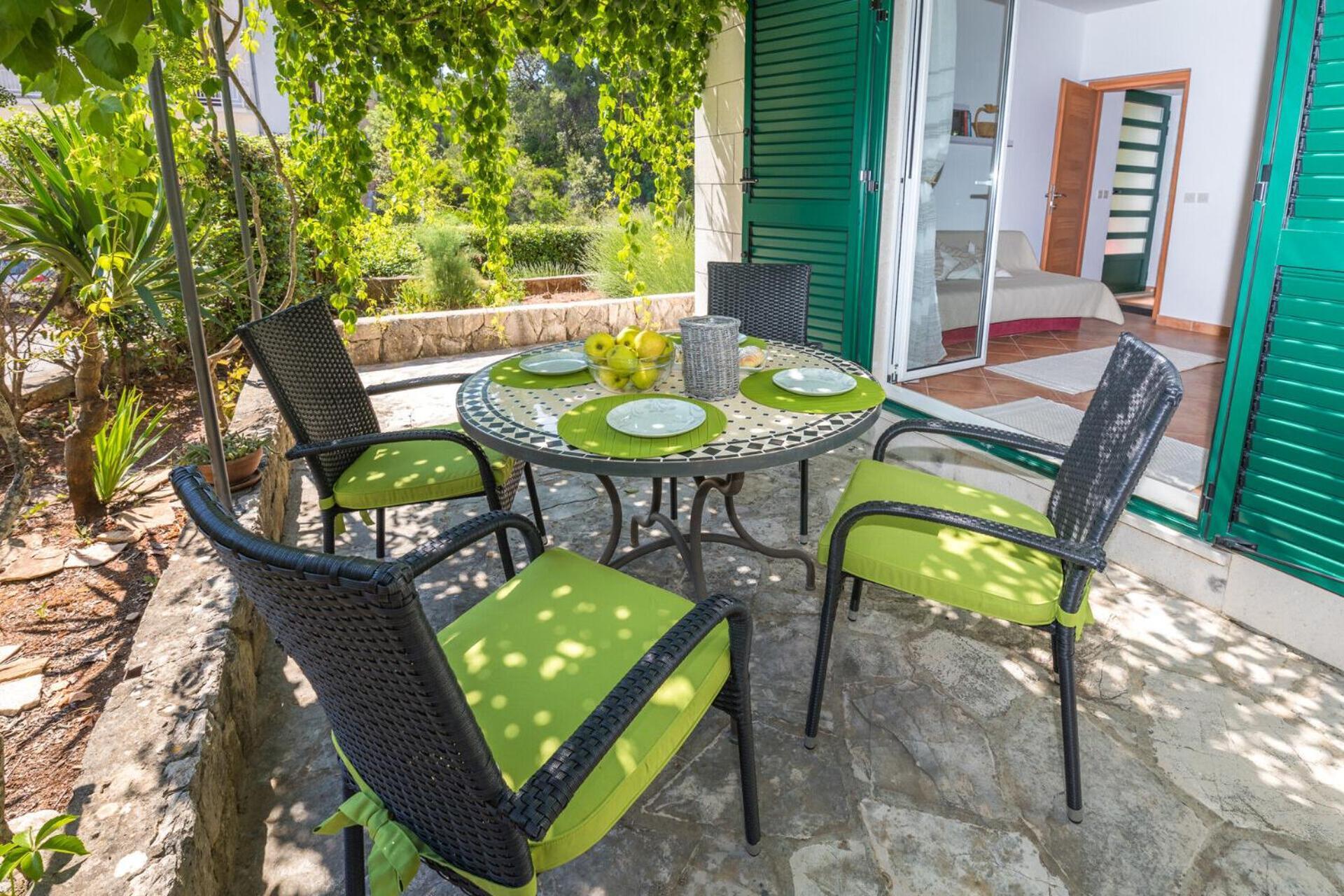 Apartments Seric Vrboska Bagian luar foto